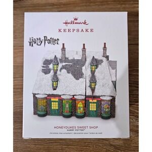 Hallmark Keepsake Harry Potter Honeydukes Sweet Shop Ornament NIB 2018 NEW